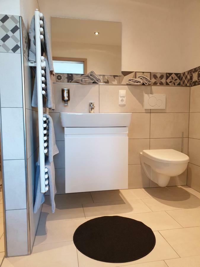 Beim Hooch. Egon Appartement Brucktal Buitenkant foto