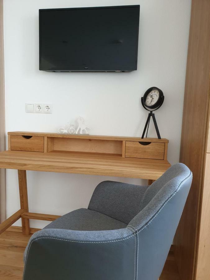 Beim Hooch. Egon Appartement Brucktal Buitenkant foto